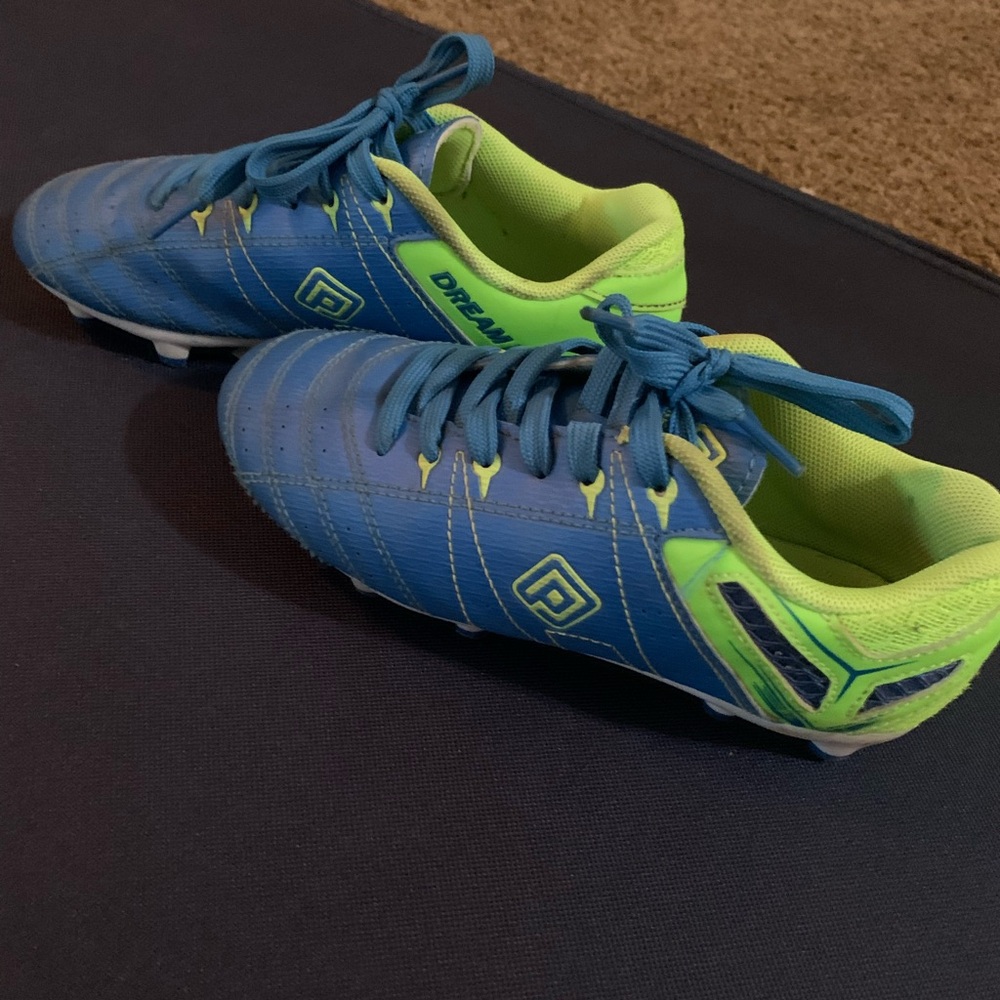 Dream Pairs youth soccer cleats size 1 green blue shoes